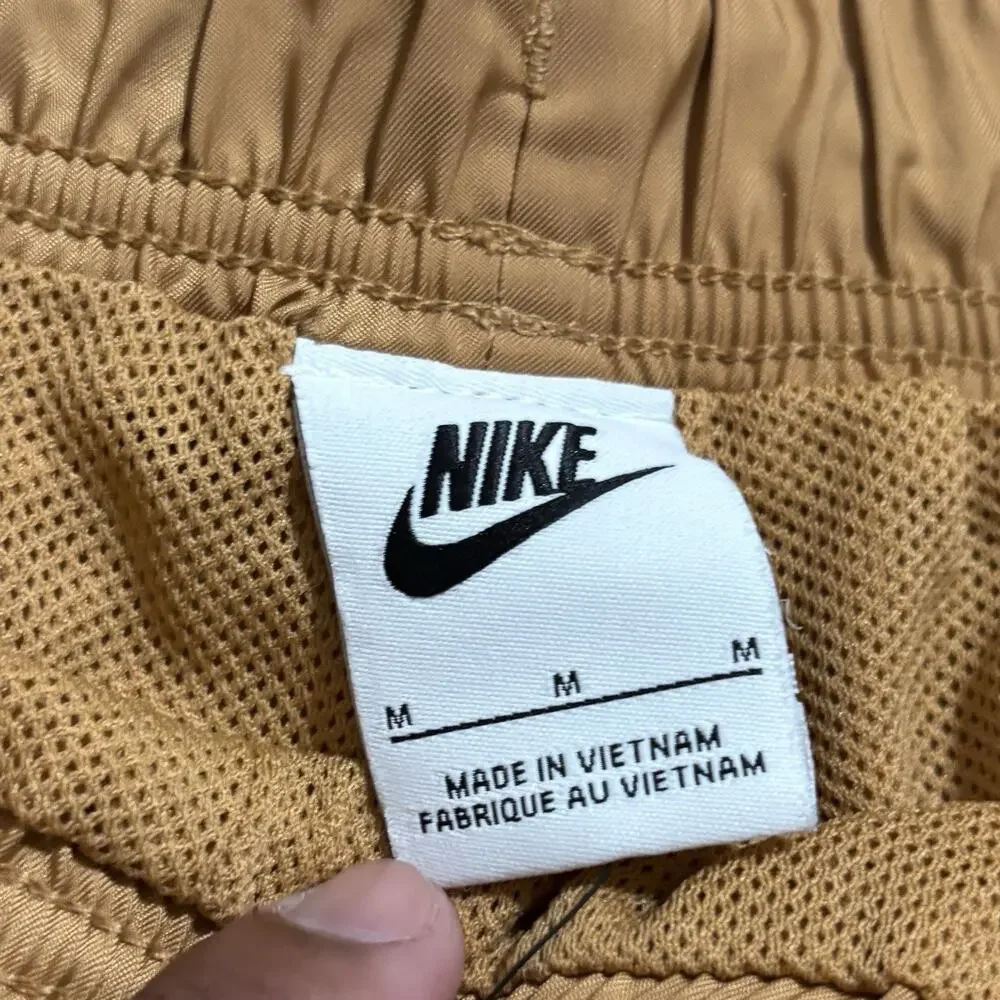 Nike Woven Shorts Men’s Size M Brown Solid Lined Drawstring Elastic Back Pocket